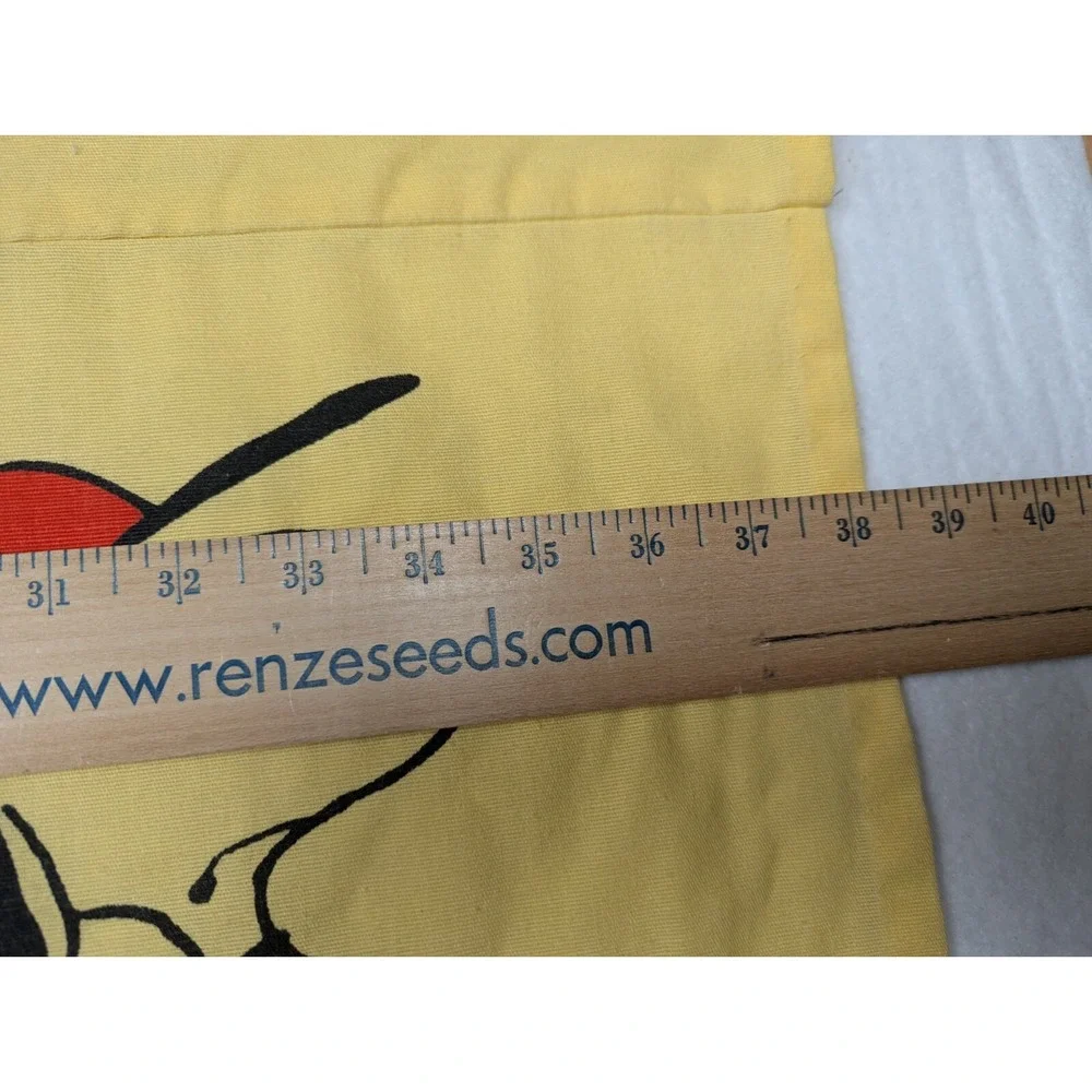 Peanuts Snoopy‎ Yellow Baseball Curtain Panel About 38x38 Inch